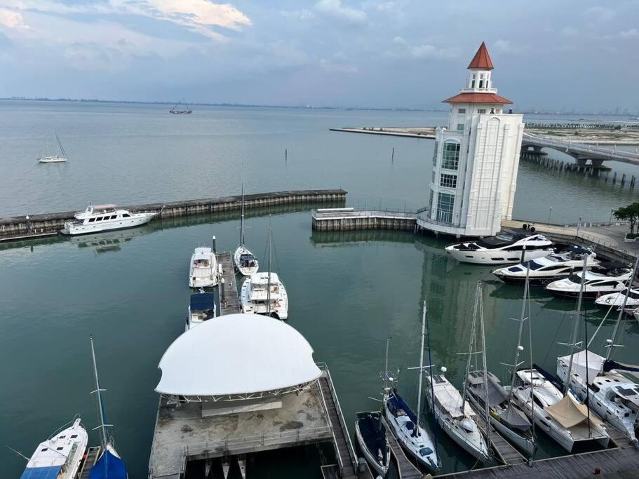 Perfect Marina Stay@Strait Quay /W Bathtub&Carpark Bagan Jermal ภายนอก รูปภาพ